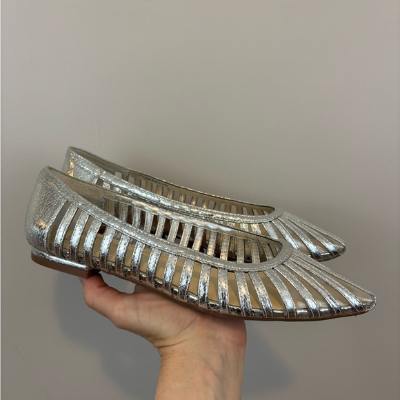 Jessica Simpson silver pointed lattice ballet flat BNIB - Picture 1 of 4
